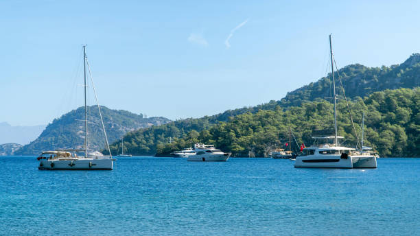 Bucht mit Segelbooten im Türkei Urlaub